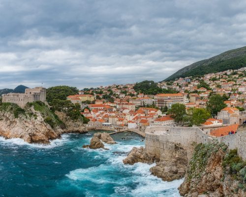 paysage-ville-falaise